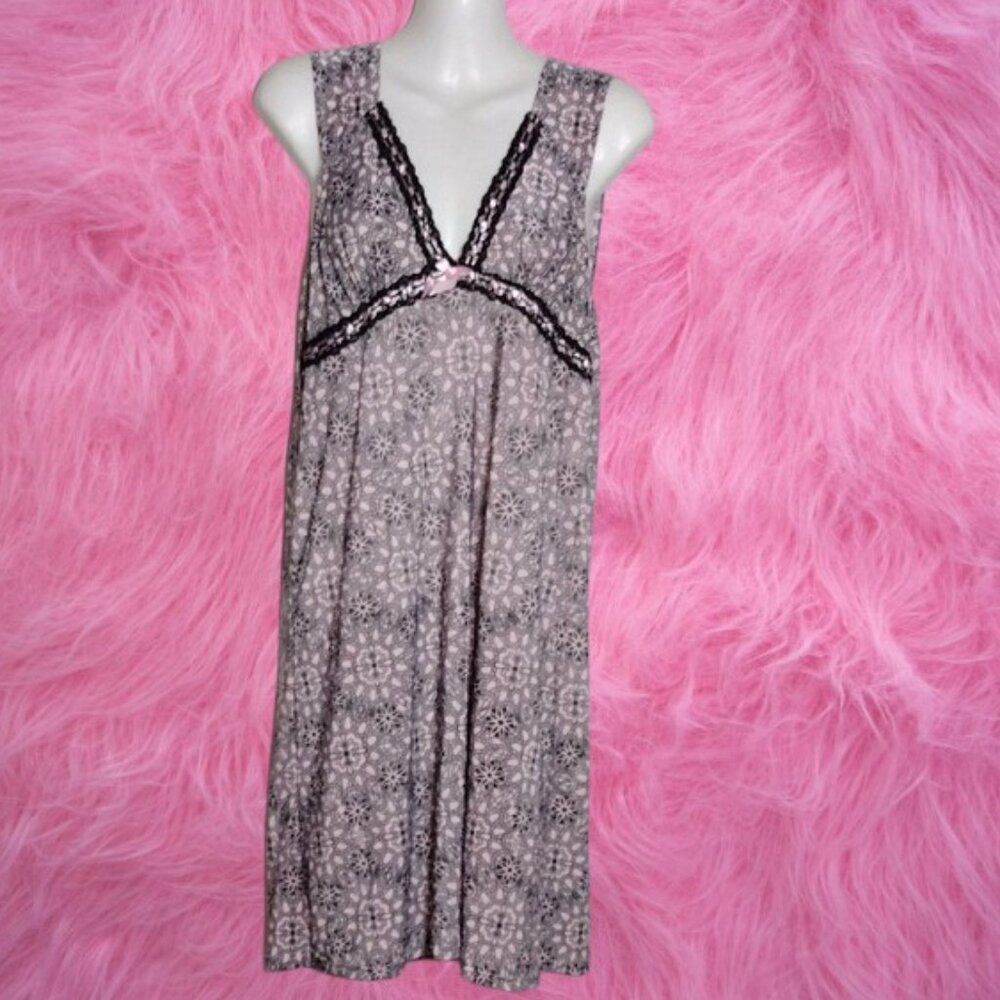 Elegant Pink and Black Lace Nightgown Size Medium